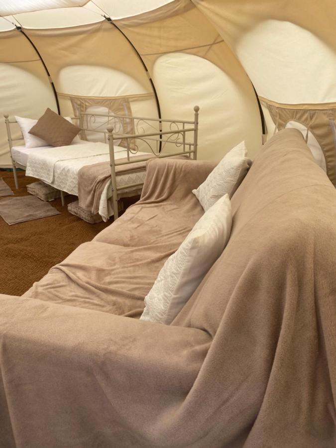 Fonclaire Holidays Glamping 'Luxury Camping' Blond Eksteriør bilde