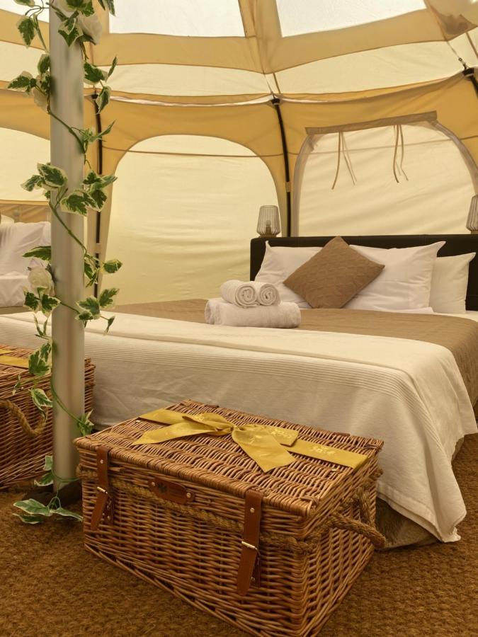 Fonclaire Holidays Glamping 'Luxury Camping' Blond Eksteriør bilde